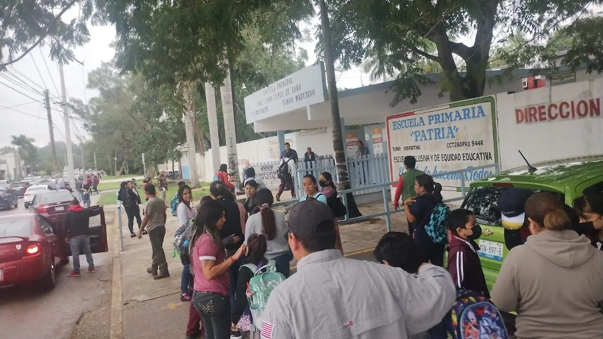 Alumnos regresan a clases en Tamaulipas